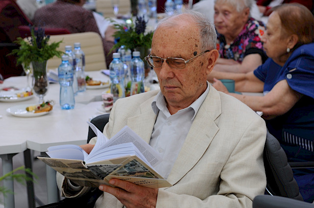 Презентация книги «Люди, годы, университет» — снимок 17
