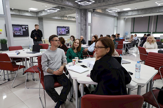 Meetup: A synthesis of paradigms for the science of the future — photo 13
