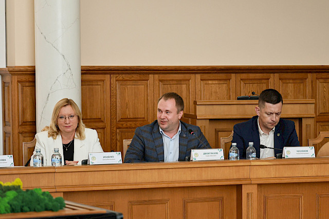 Заседание Совета ректоров вузов Белгородской области «НИУ „БелГУ“: соединение времён, со-бытие, созидание» — снимок 28