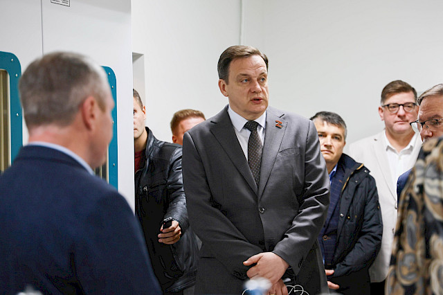 Торжественное открытие инновационно-образовательной протезно-ортопедической лаборатории и опытно-производственных участков — снимок 14