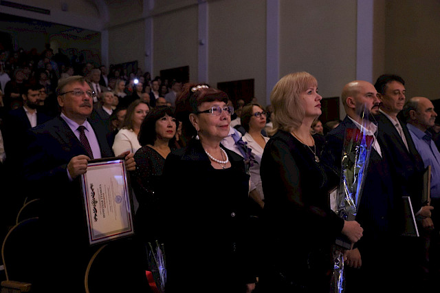 Торжественное собрание, посвящённое 150-летию НИУ «БелГУ» — снимок 122