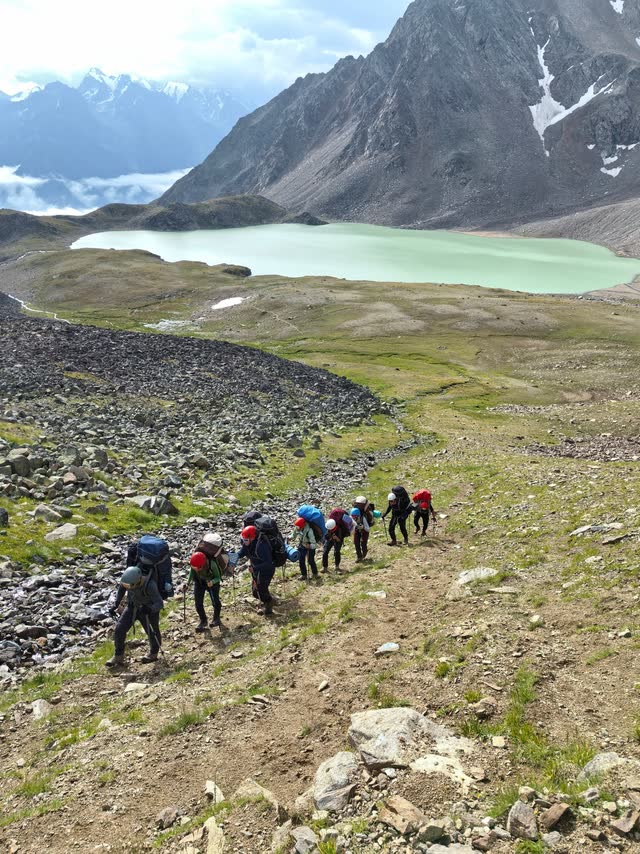 Around Mount Elbrus — photo 3
