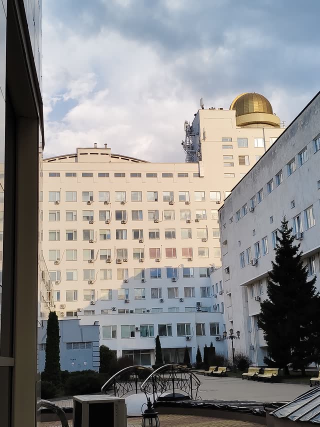 The botanical garden and the campus — photo 4