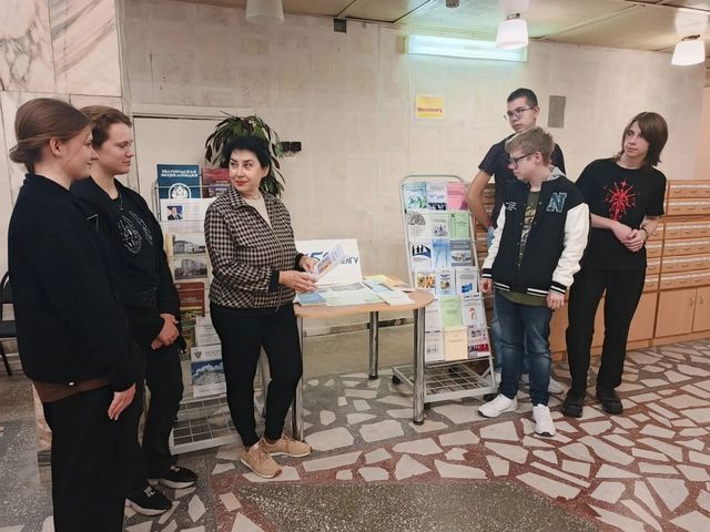 Книжно-журнальная выставка к 150-летию НИУ «БелГУ» — снимок 7